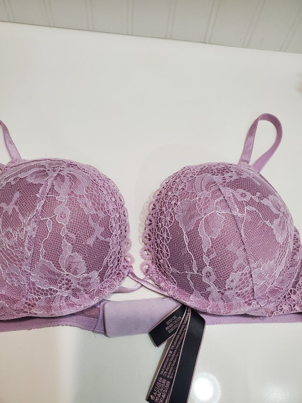 Victoria's Secret push up padded bra size 32 C